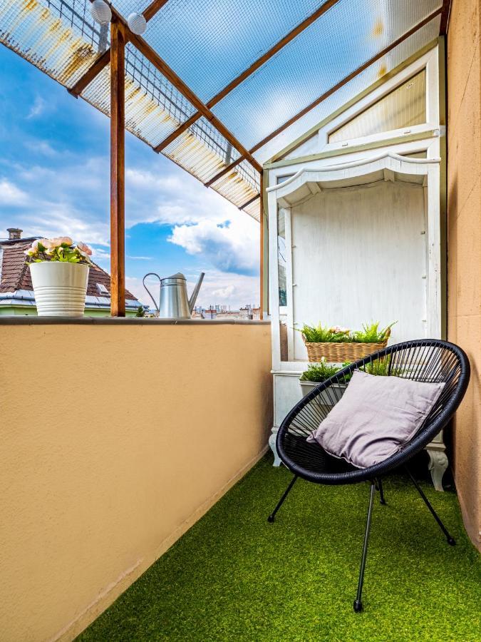 Appartamento The Birdcage Budapest Esterno foto